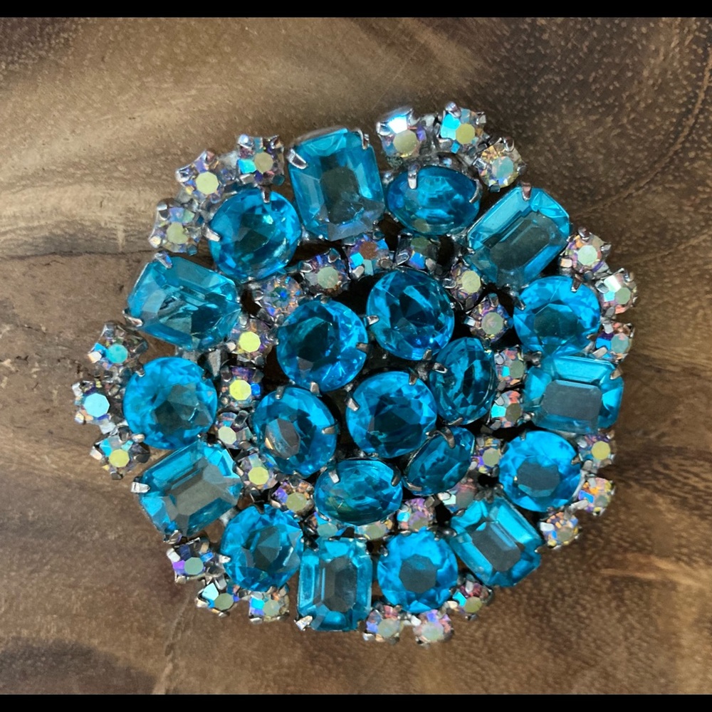 Brooch - vintage